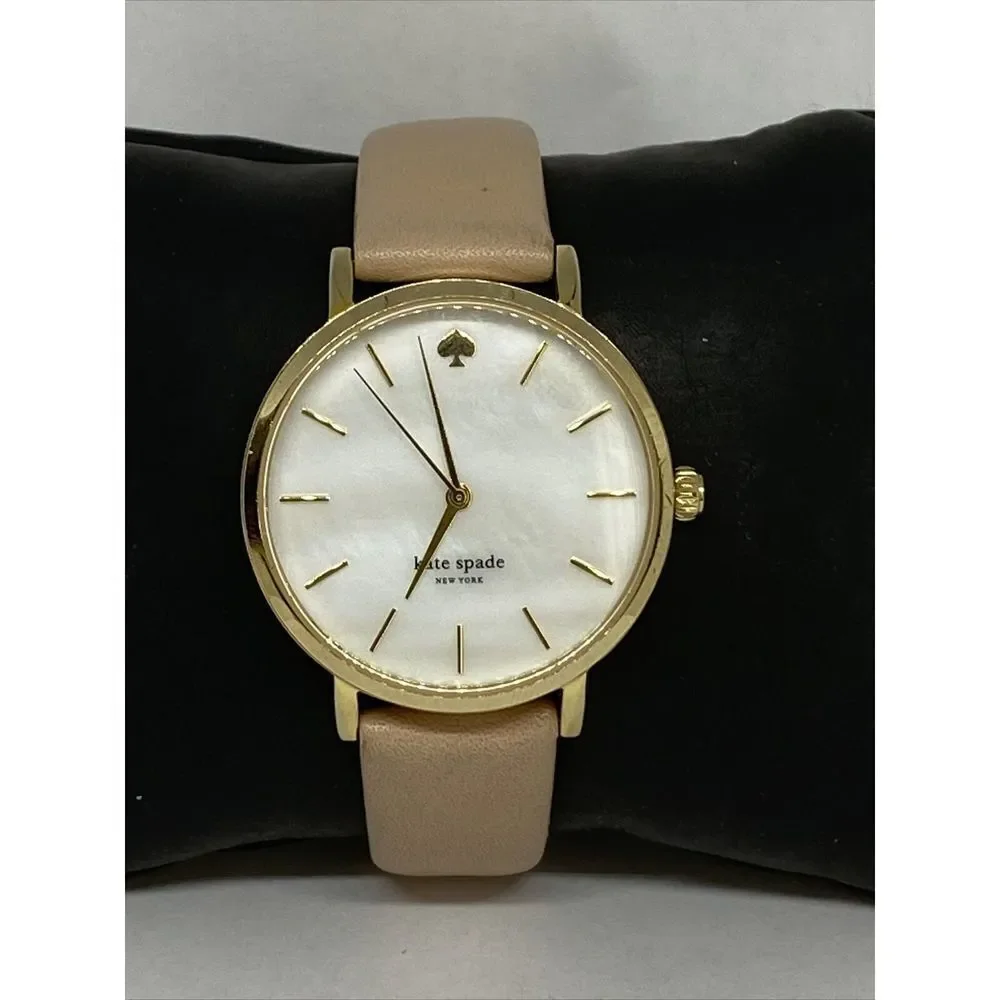 Kate Spade New York 0073 Women's Beige Leather Analog Dial Quartz Watch GE558